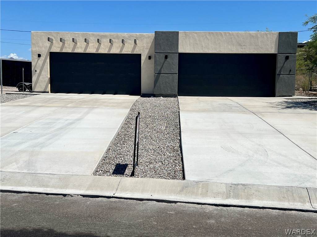 192 Palm Avenue - Photo 1