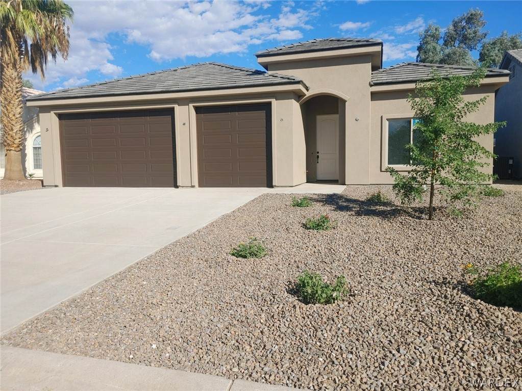 5736 Desert Lakes - Photo 1