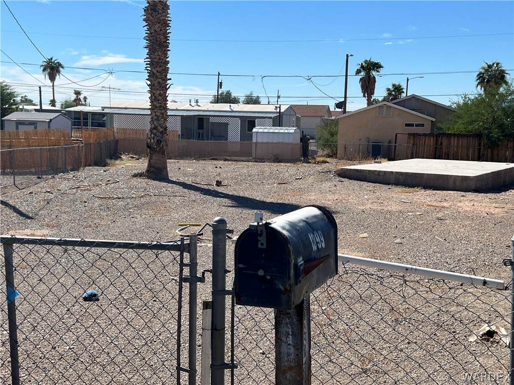 1899 Hualapai Circle - Photo 1