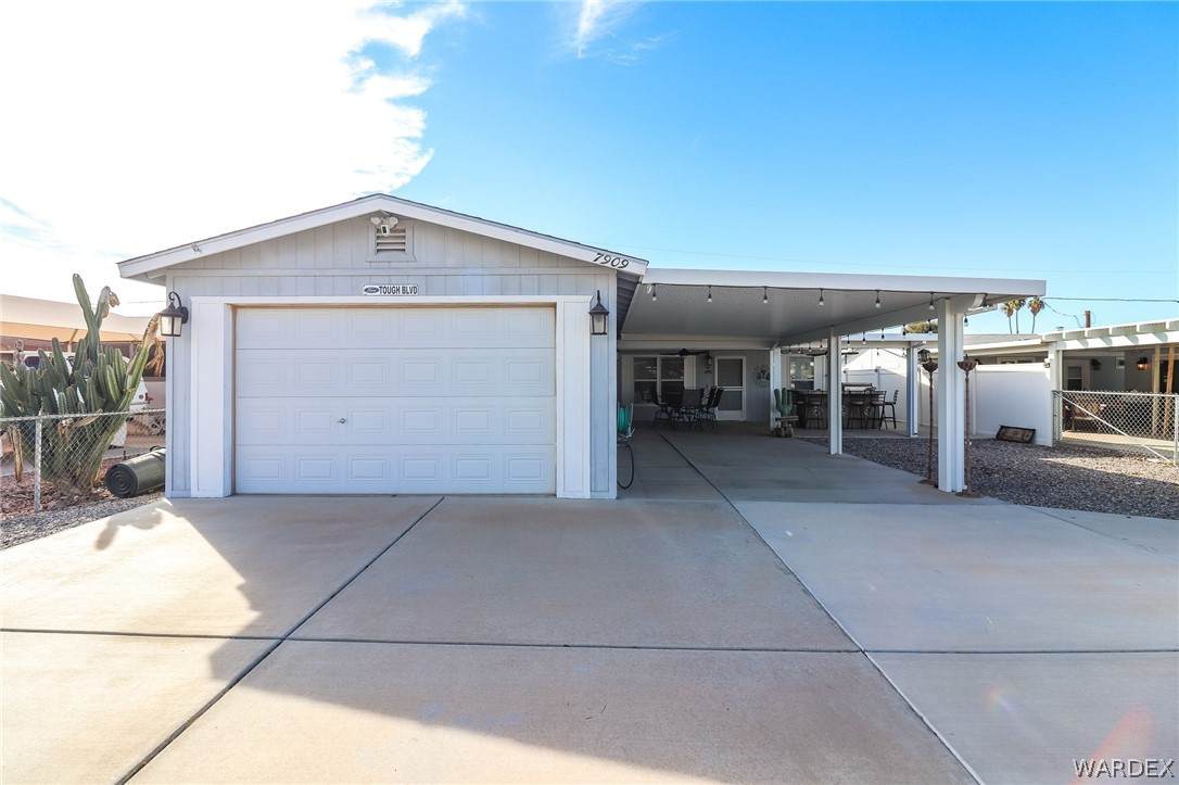 7909 Mallard Street - Photo 1