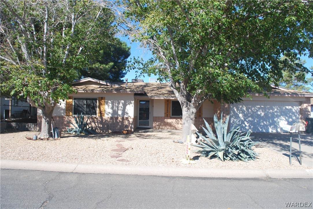 1045 Crestwood Drive - Photo 1