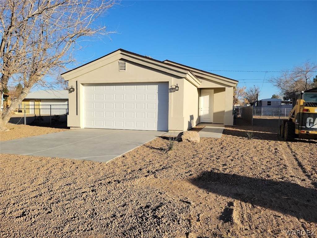 2855 Ames Avenue - Photo 1