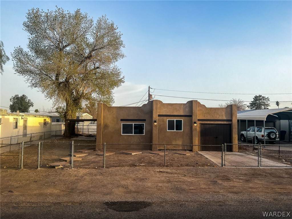 640 Well Street - Photo 1