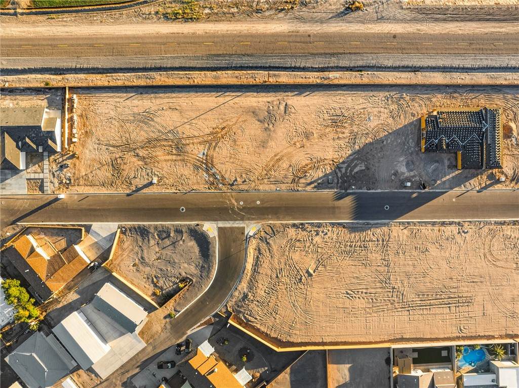 225-88-001 Border Way - Photo 1