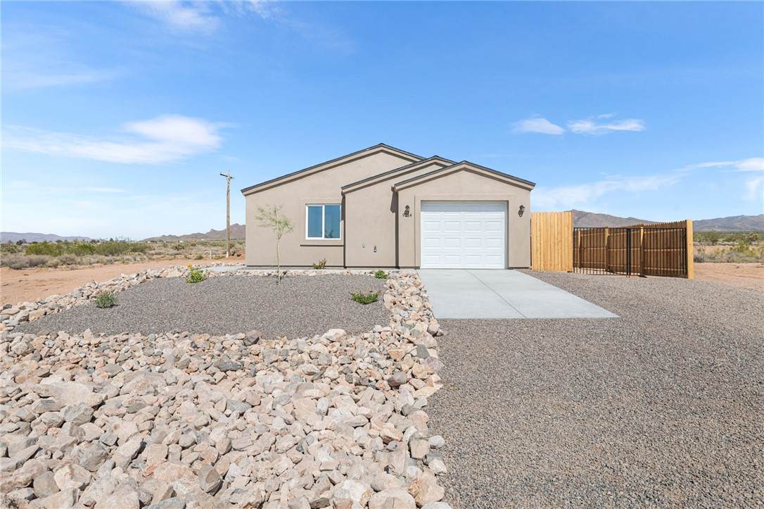 9214 Vista Drive - Photo 1