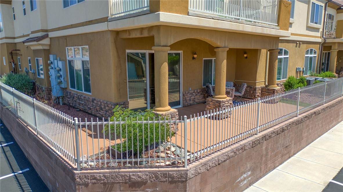 3575 Mccormick Boulevard - Photo 1