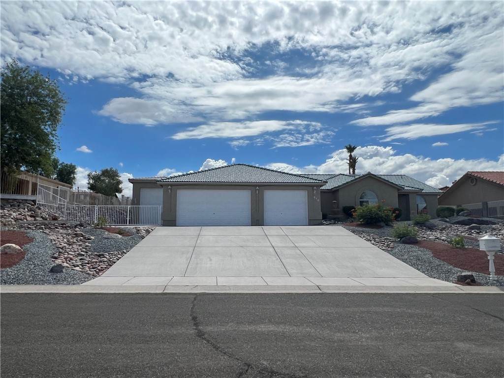 810 Park Hill Avenue - Photo 1