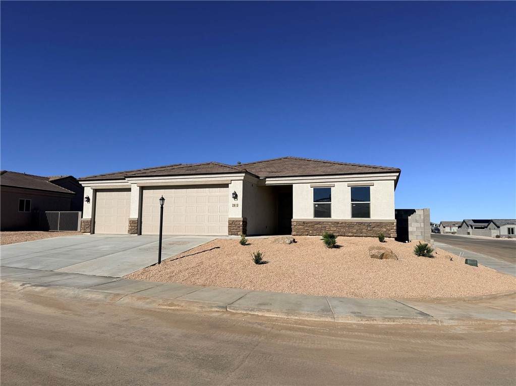 2813 Cerro Vista - Photo 1