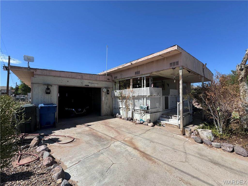 480 Malibu Drive - Photo 1