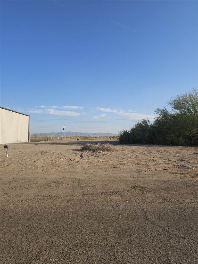 1916 Oatman Place - Photo 1