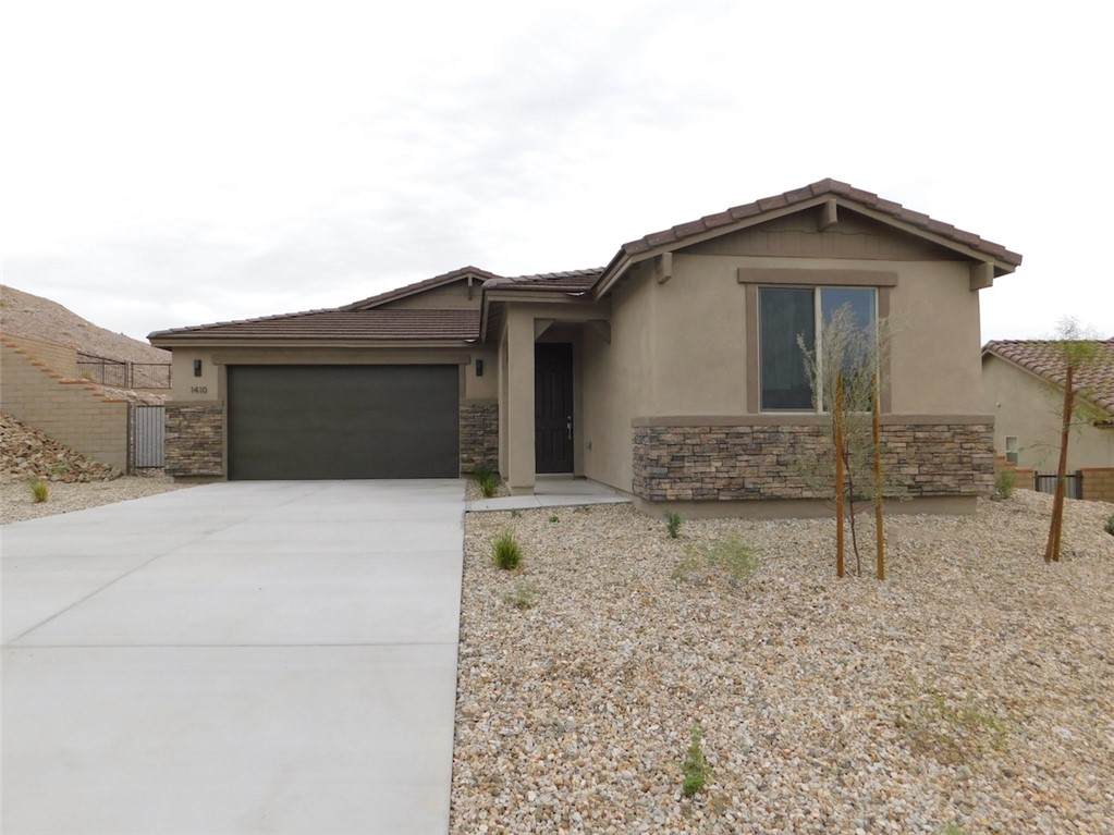 1410 Dutchman Trail - Photo 1