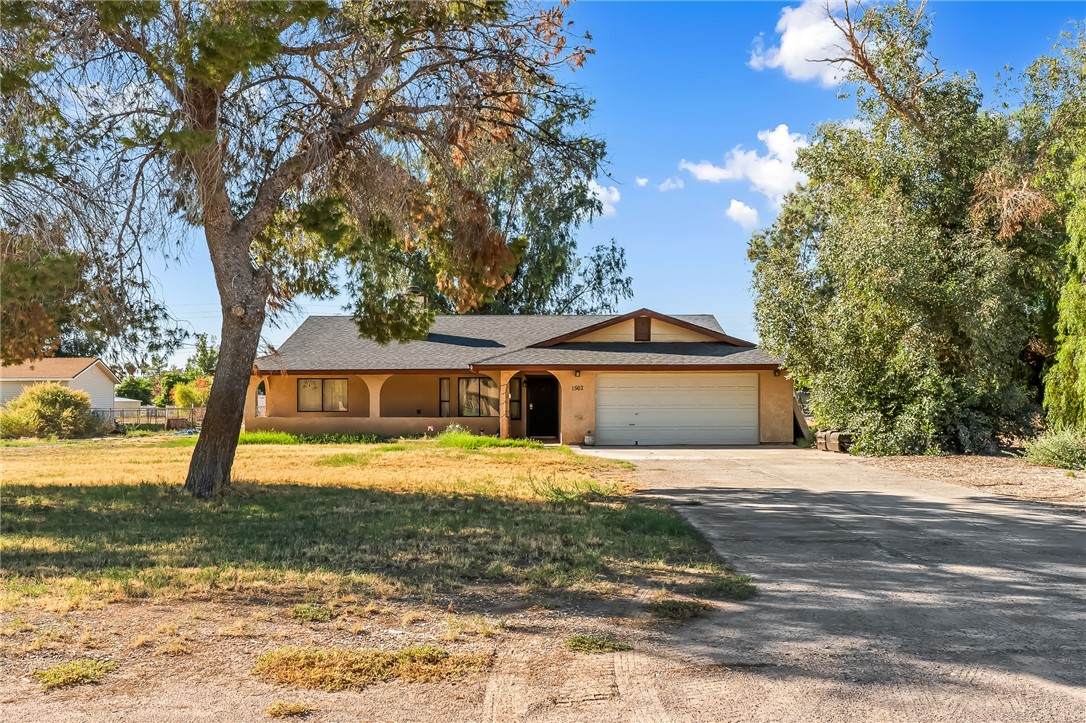 1562 Poplar Drive - Photo 1