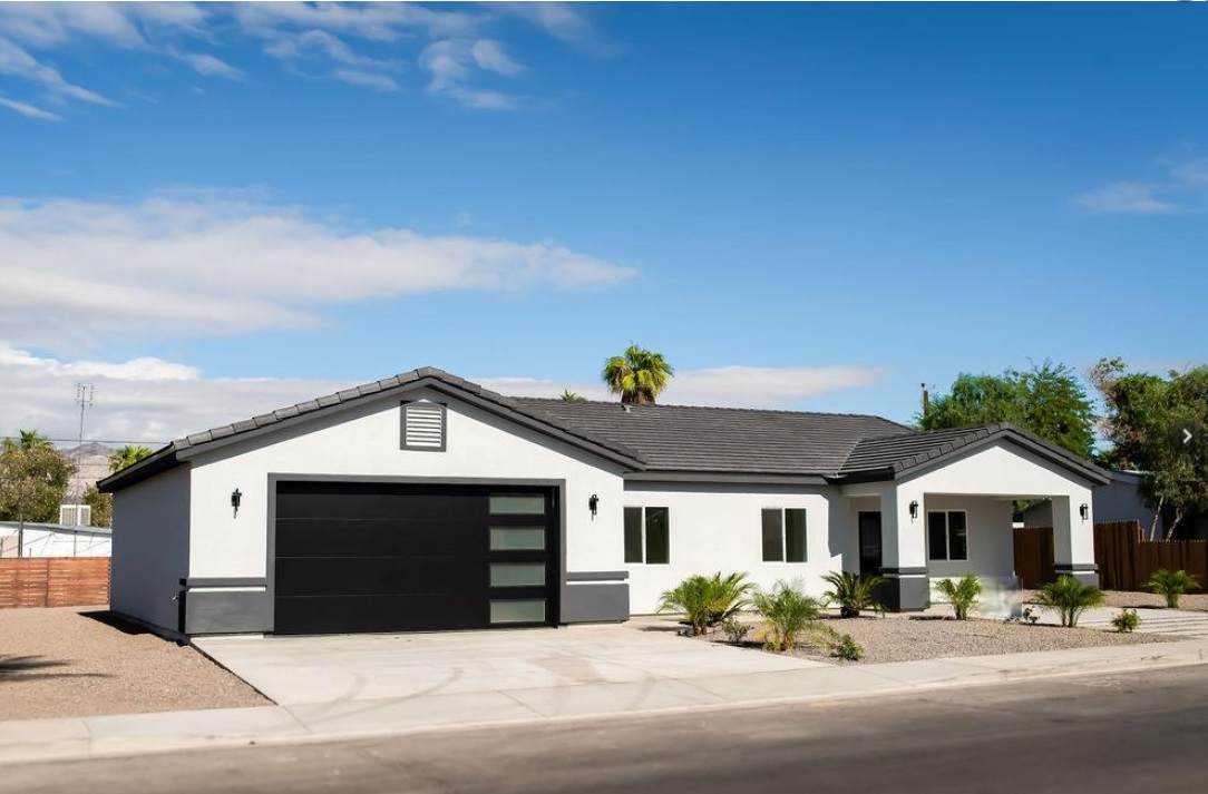 1941 Riviera Boulevard - Photo 1