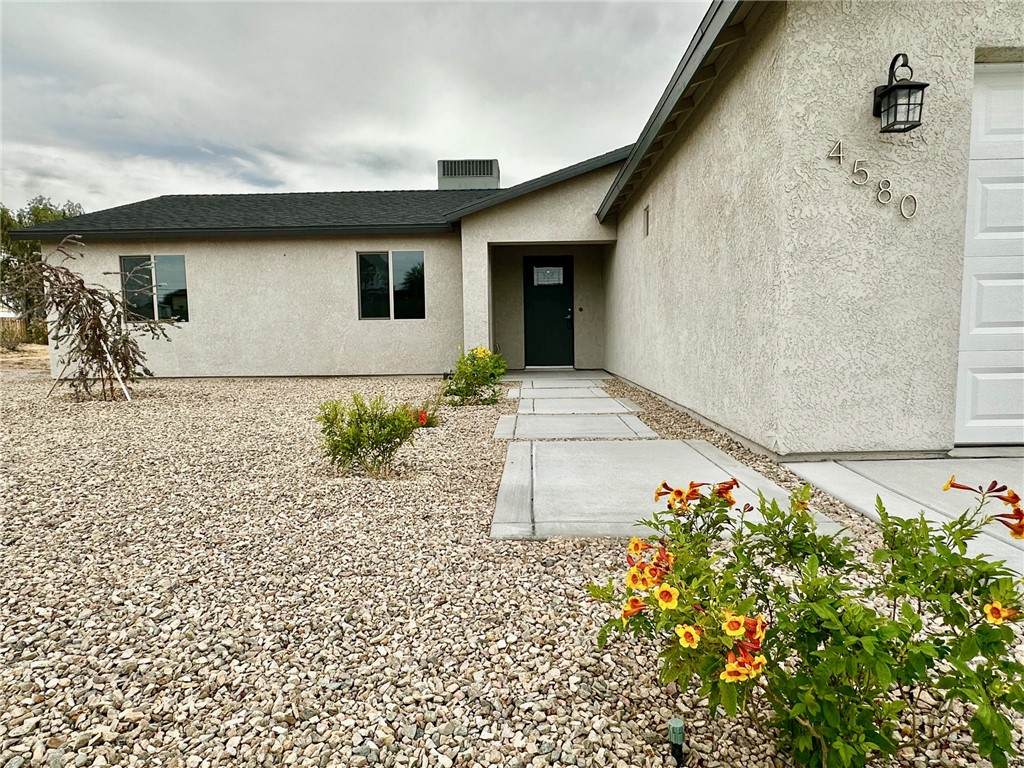 4580 Bayside Drive - Photo 1