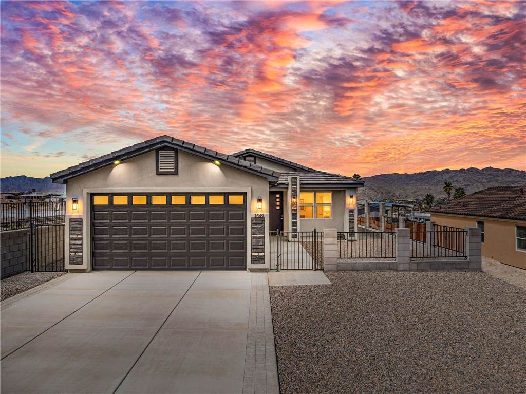 1649 Williams Way - Photo 1