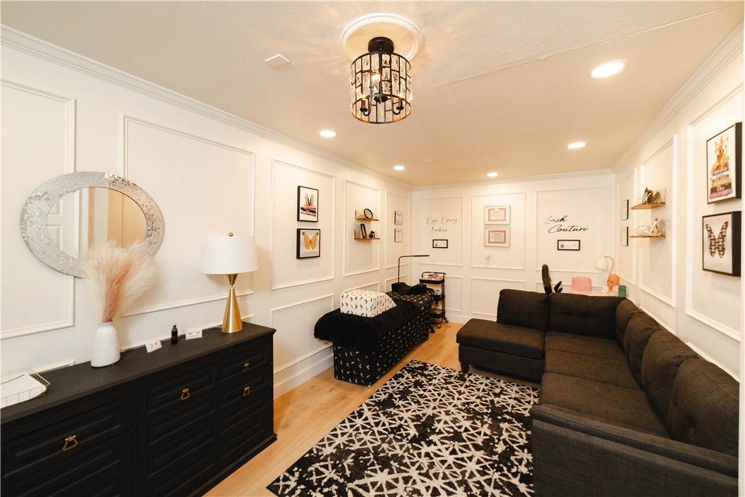 2785 Brook Street - Photo 1