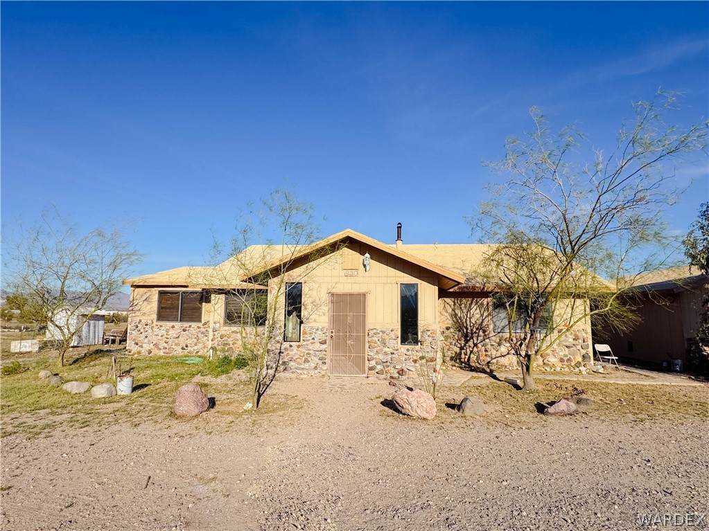 820 Elfrida Road - Photo 1