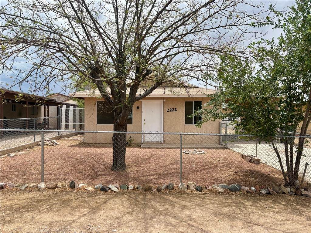2222 Lucille Avenue - Photo 1