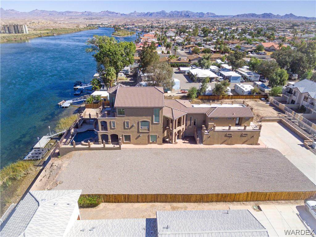 1330 Park Lane - Photo 1