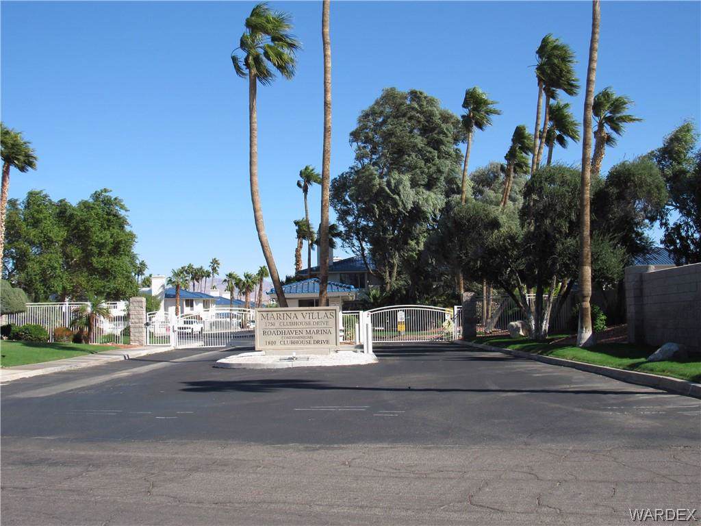 1800 Clubhouse Dr - Photo 1