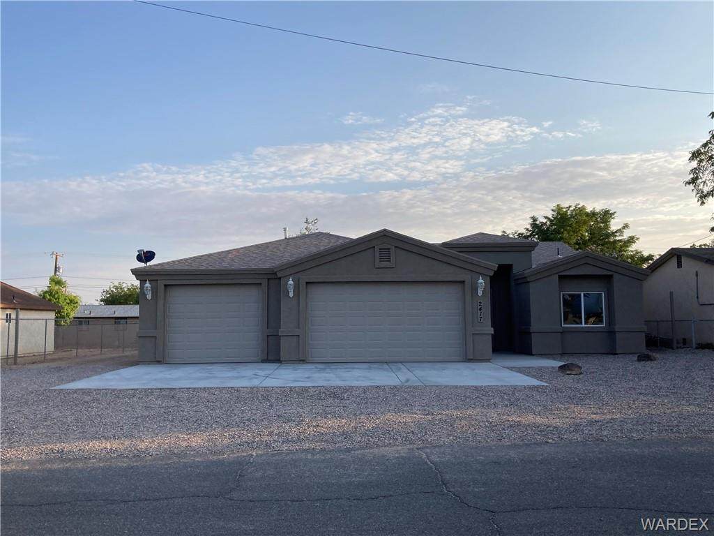 2417 Phoenix - Photo 1