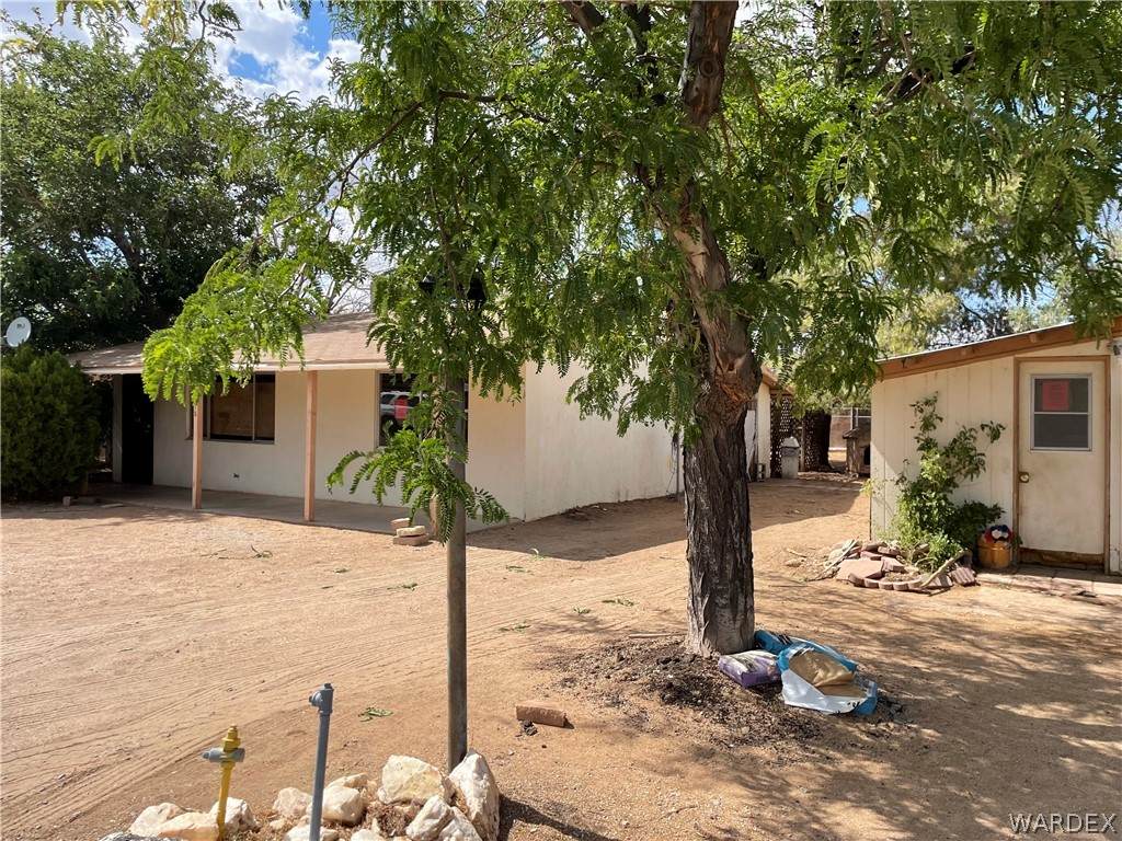 3575 Hearne Avenue - Photo 1