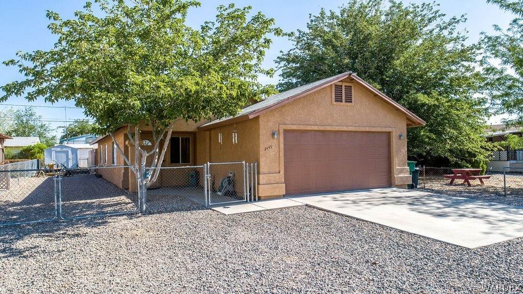 2445 Ames Avenue - Photo 1