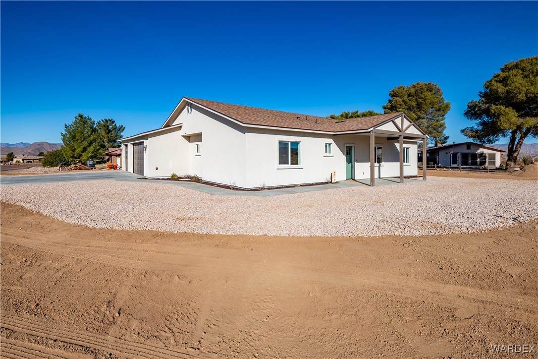 9911 Pioneer Way - Photo 1