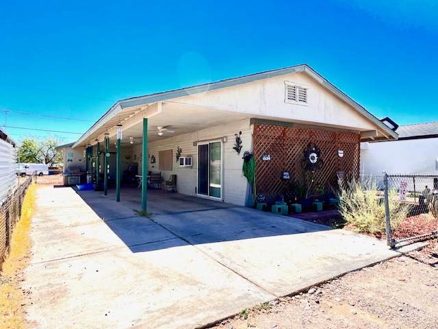 2038 Gregg Lane - Photo 1