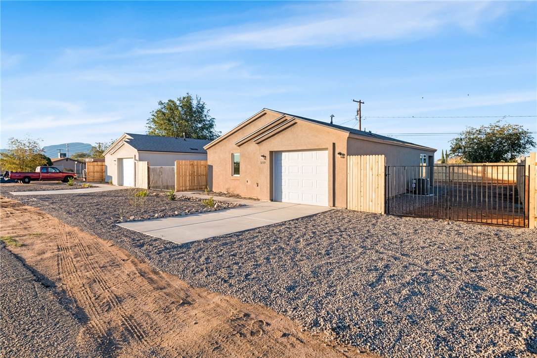 3719 Northern Avenue - Photo 1