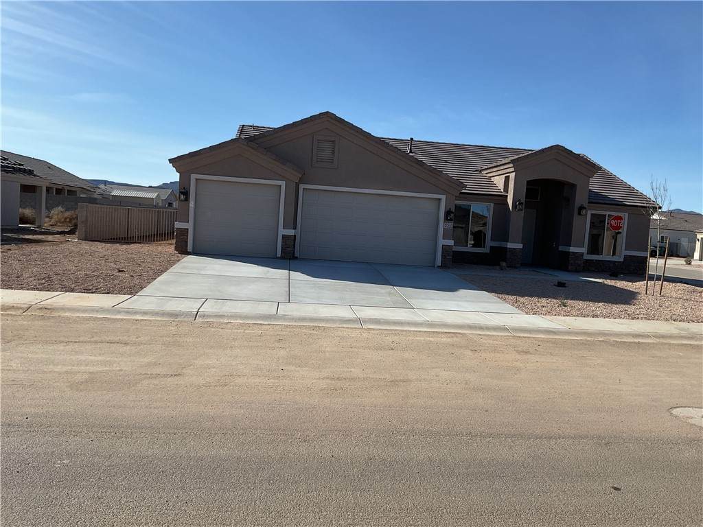 4823 Powell Avenue - Photo 1