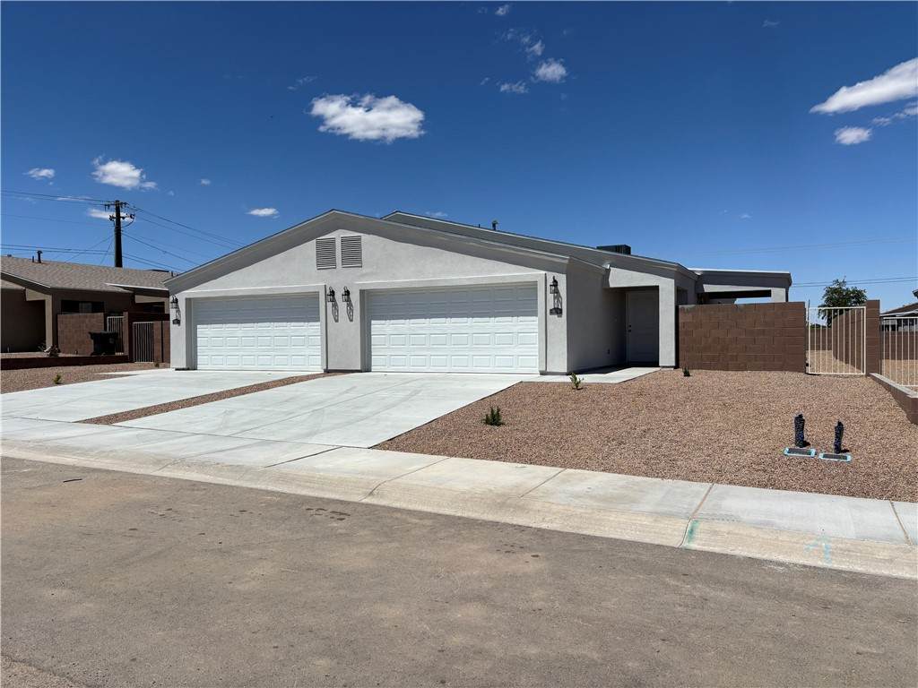 915 Berk Avenue - Photo 1