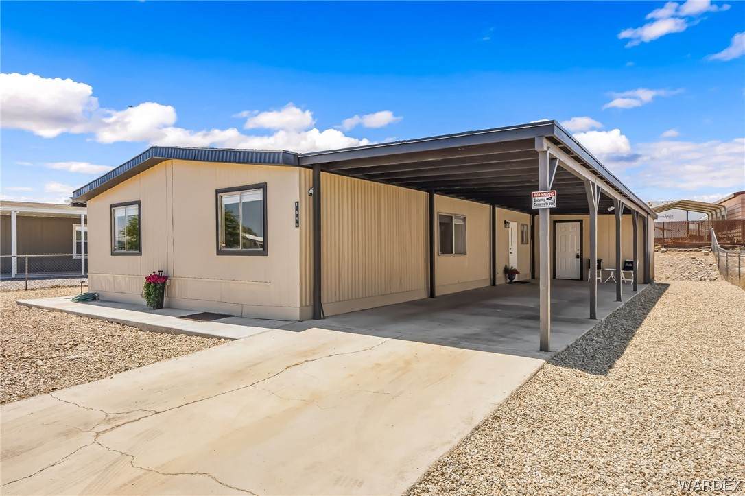 1611 Yale Drive - Photo 1