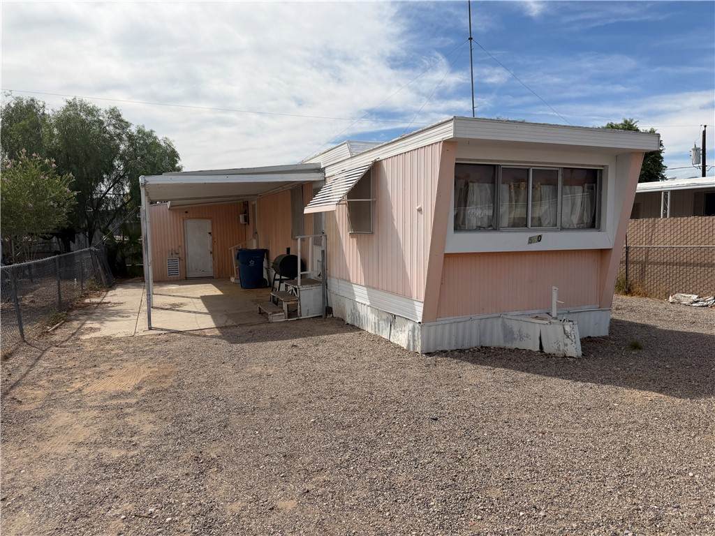 560 Silver Lane - Photo 1