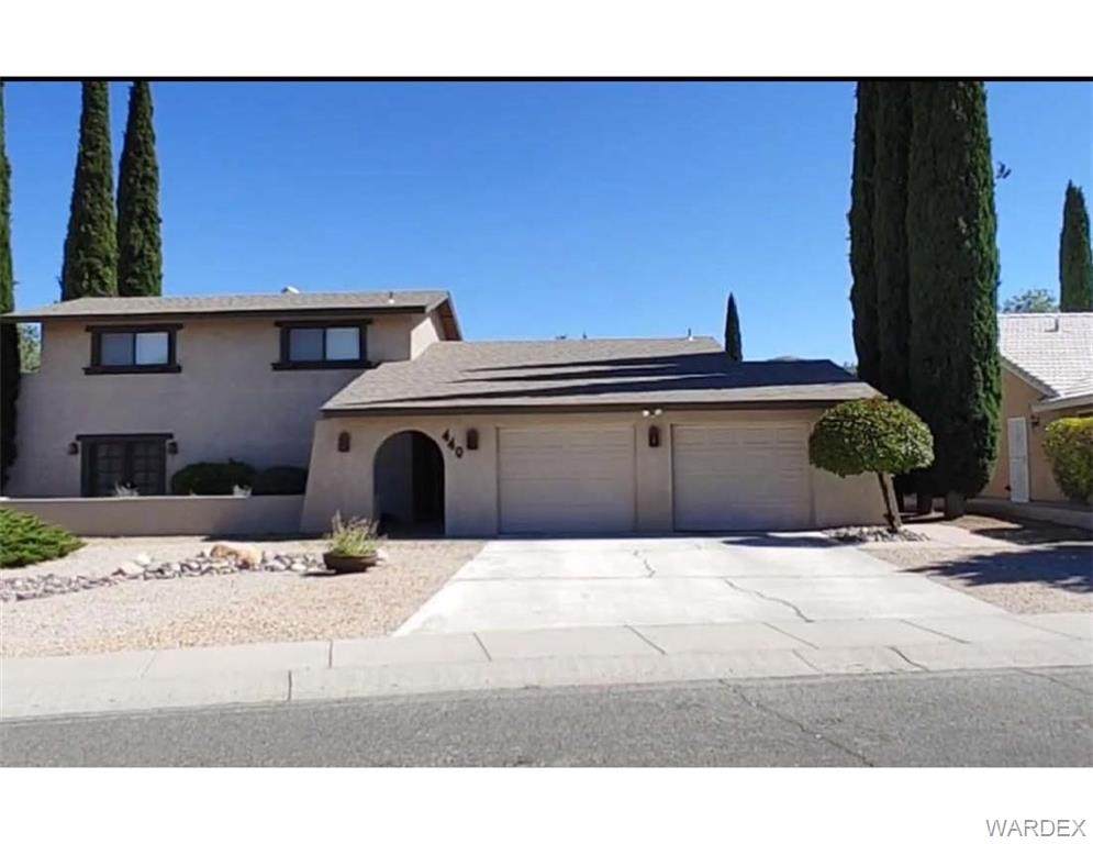440 Greenway Drive - Photo 1