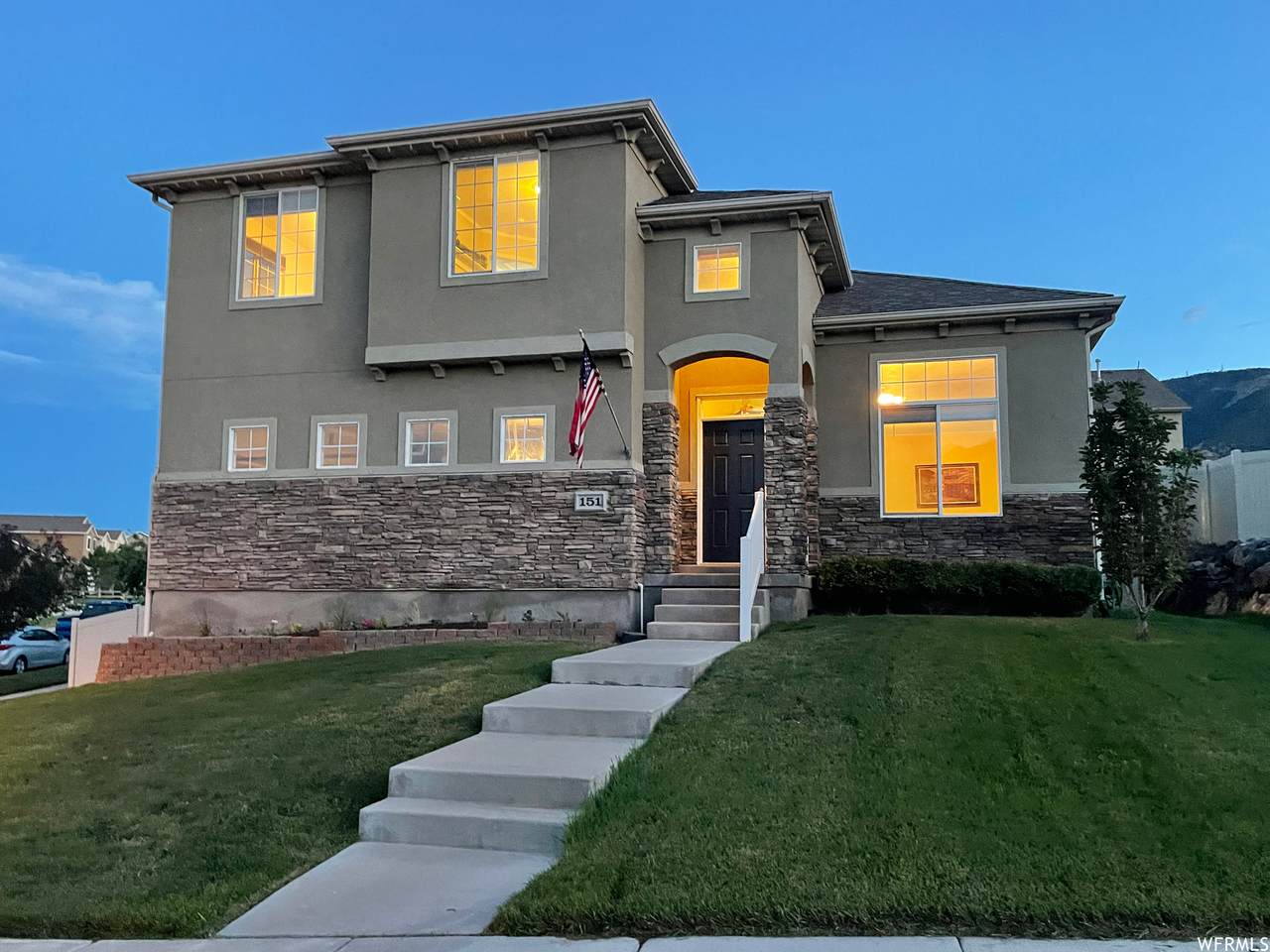 151 Swainson Ave - Photo 1