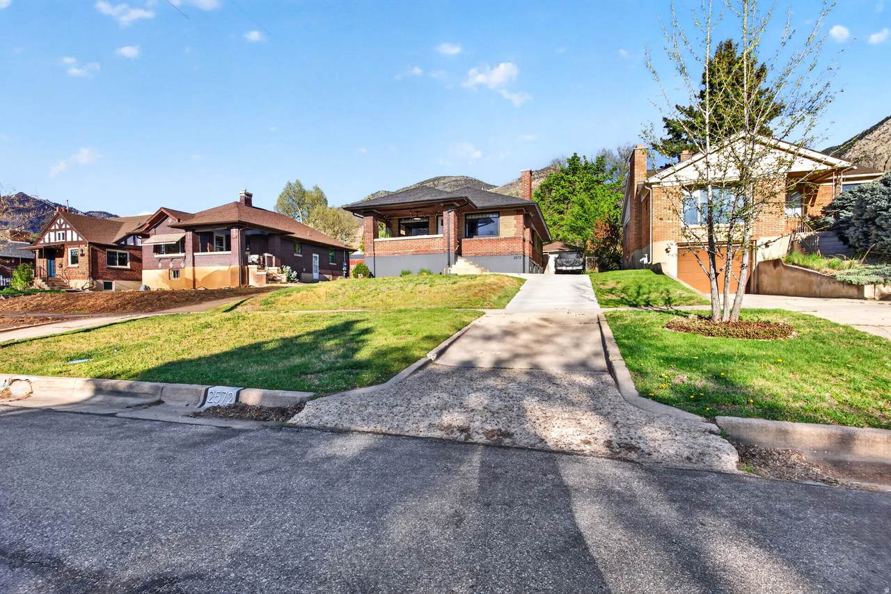 2572 Polk Ave - Photo 1