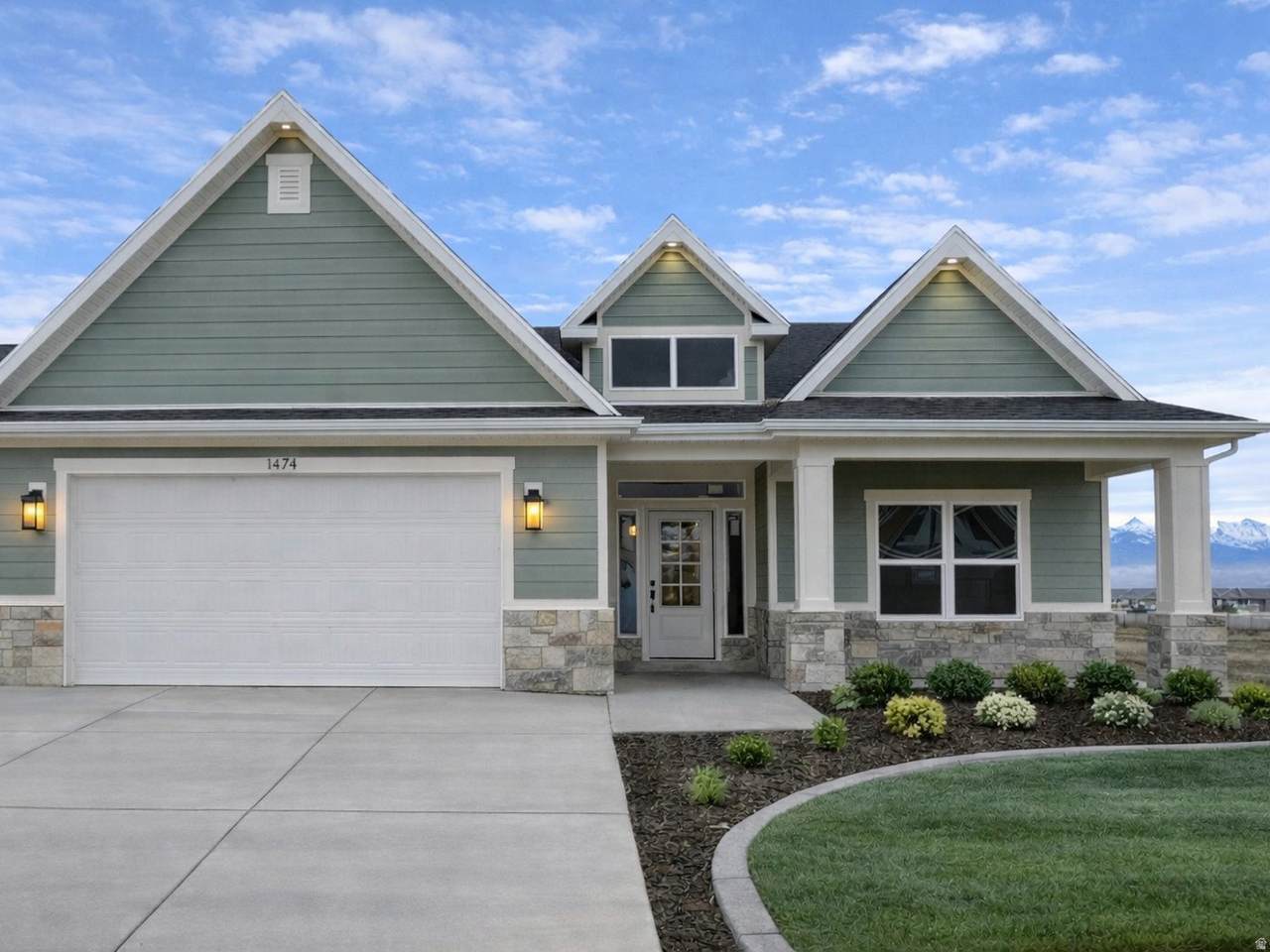 1474 Starry Way - Photo 1