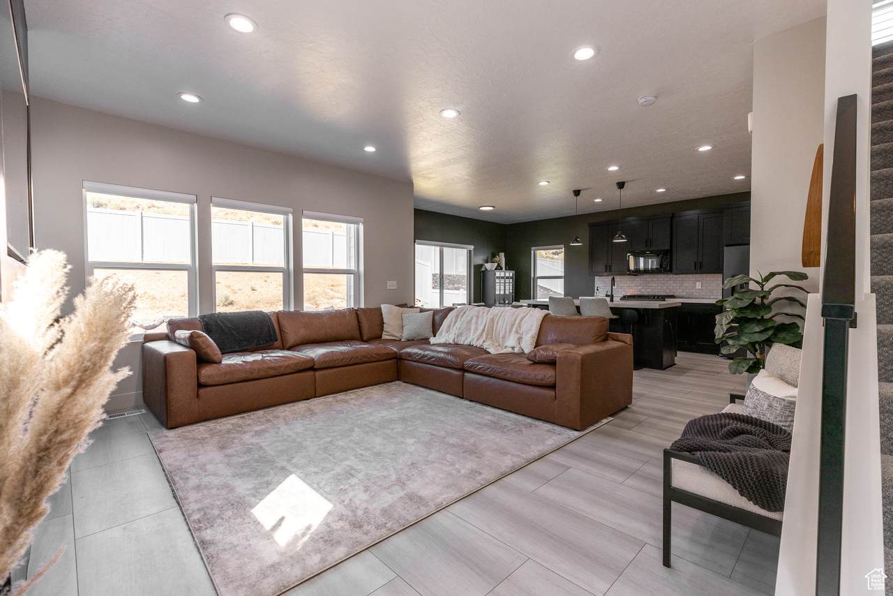 2304 Northridge Dr - Photo 1