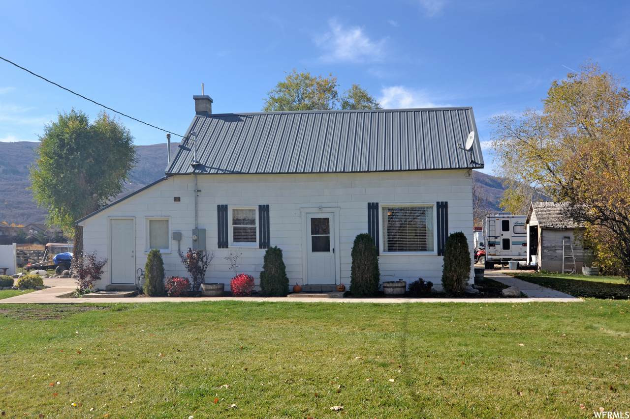2500 Hwy 162 - Photo 1