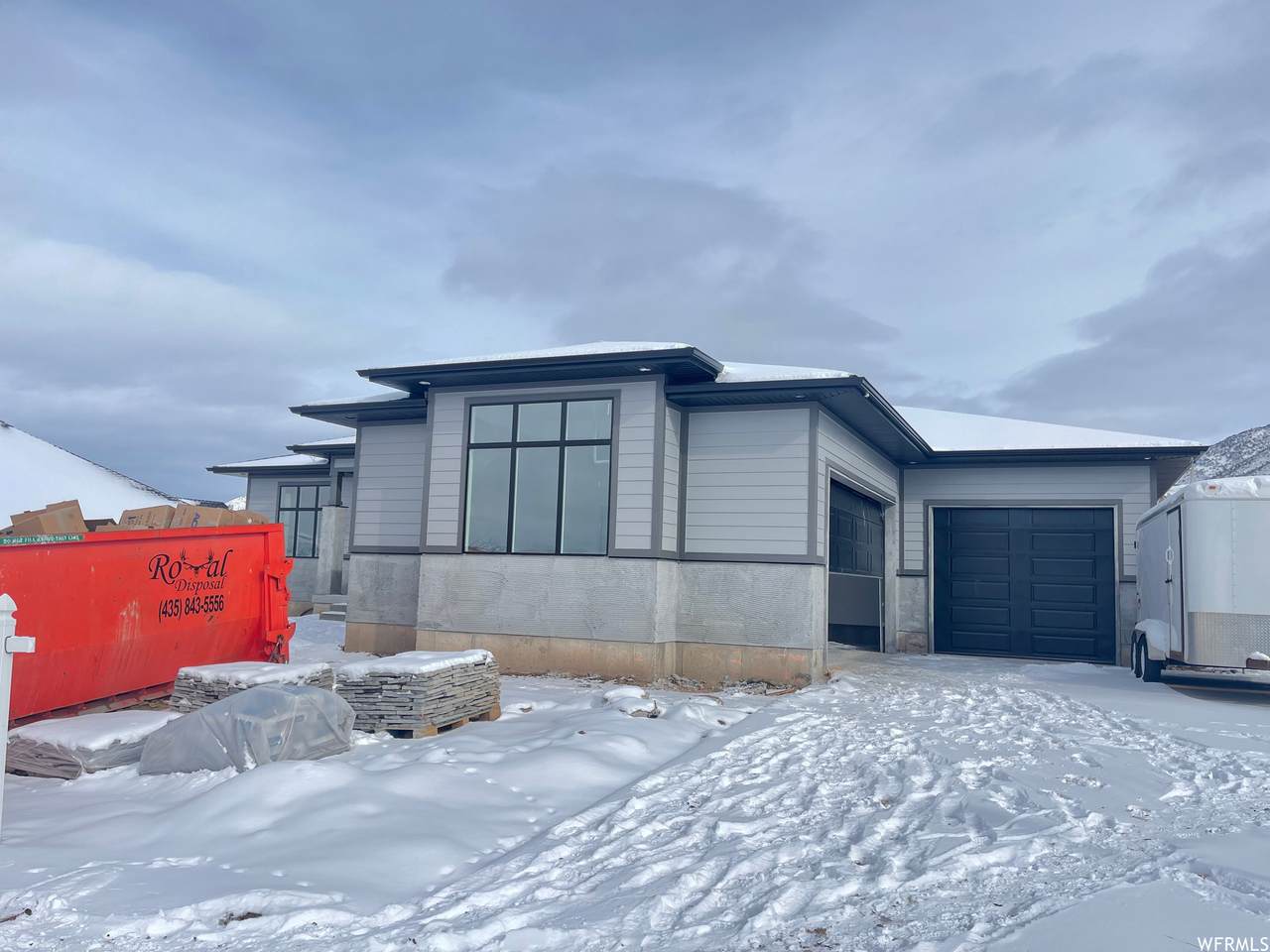 393 Corner View Dr - Photo 1