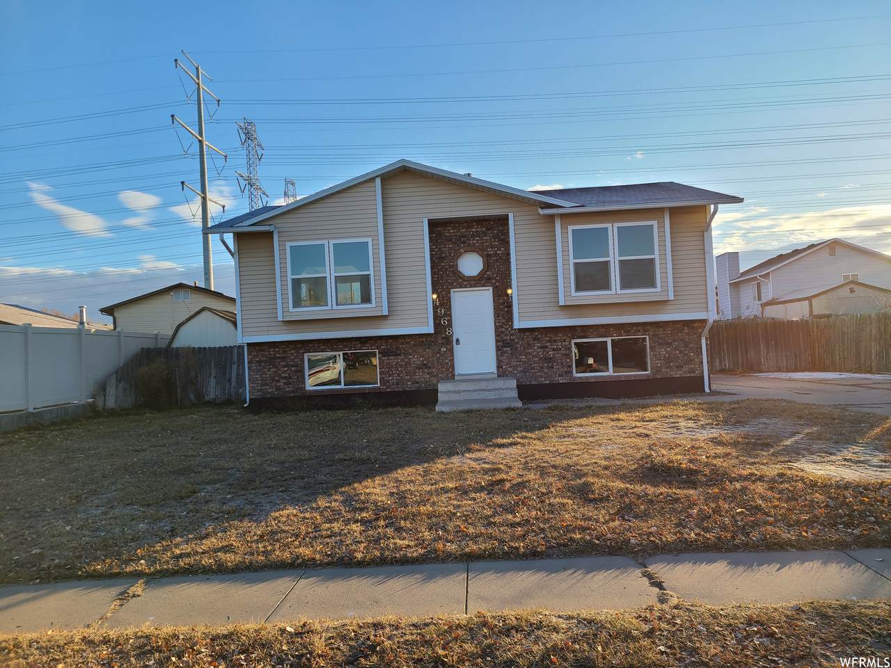 4968 3300 - Photo 1