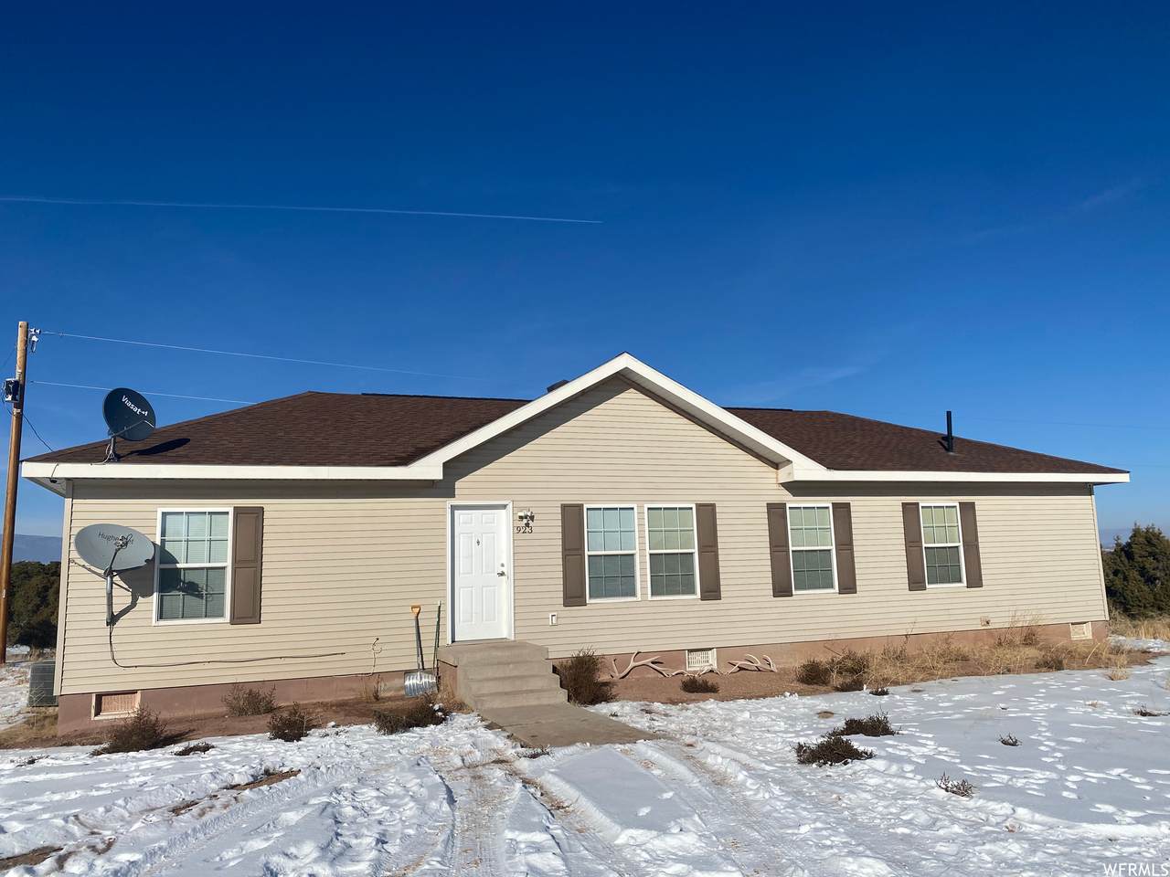 923 Sundance Ln - Photo 1