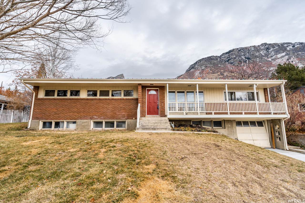 1604 Willow Ln - Photo 1