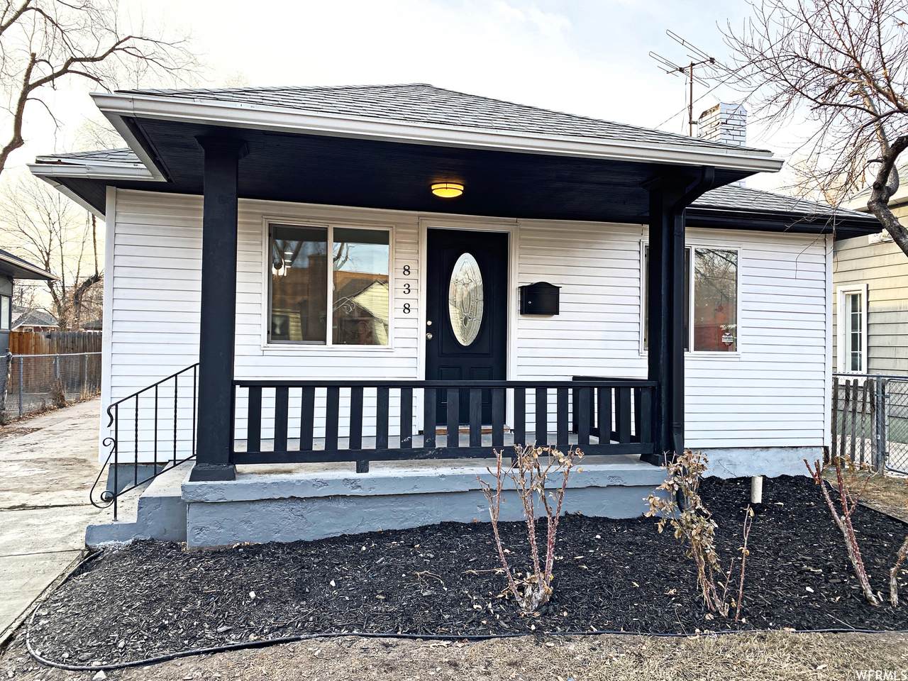 838 Blair St - Photo 1