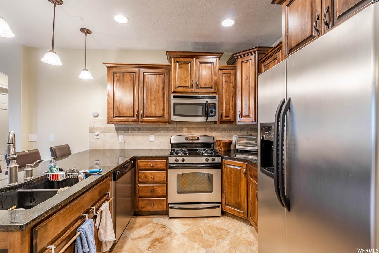 5176 University Ave - Photo 1
