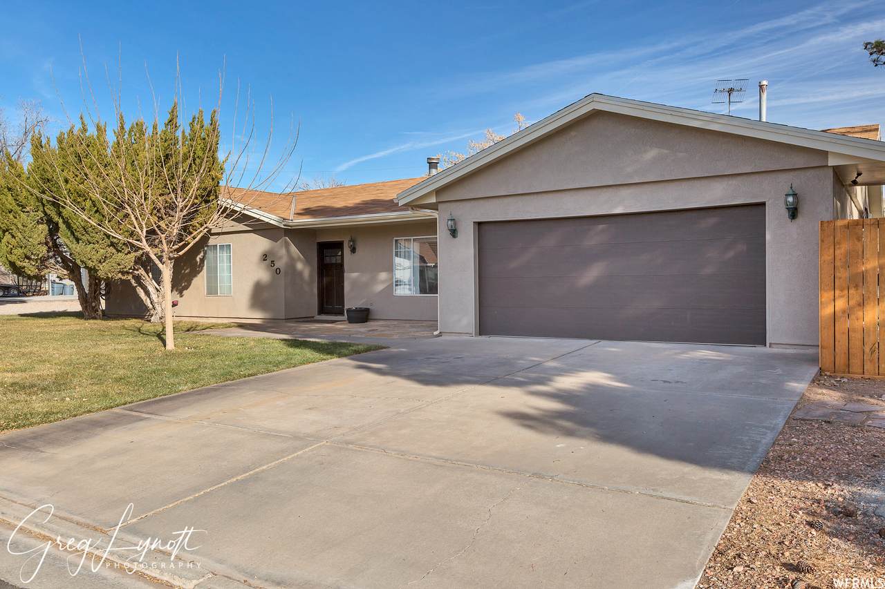250 470 - Photo 1