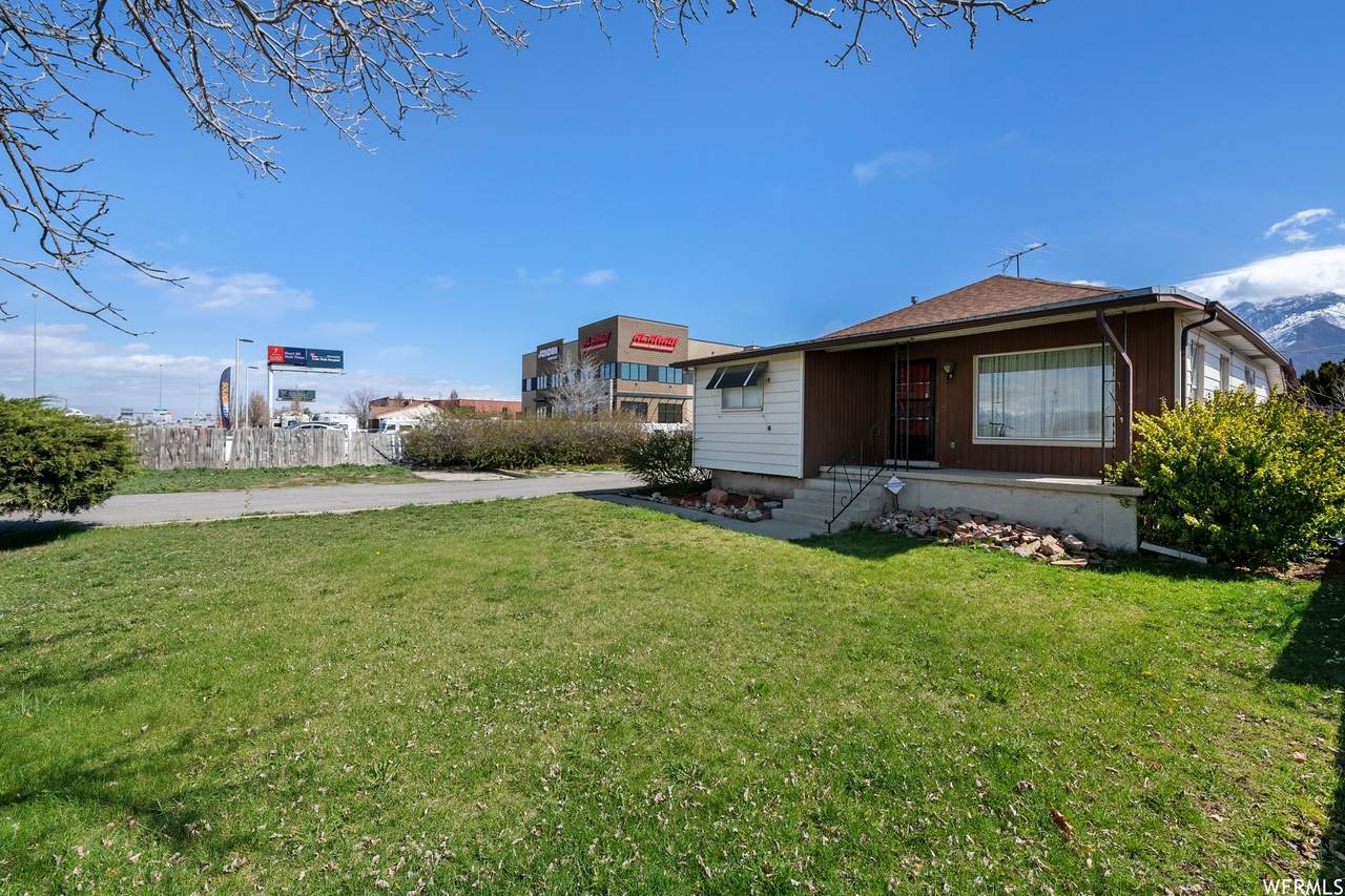 12815 Minuteman Dr - Photo 1