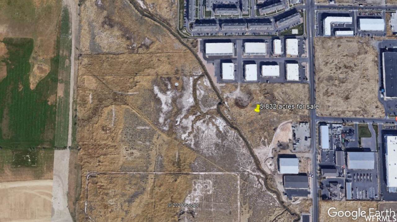 3400 Main St - Photo 1