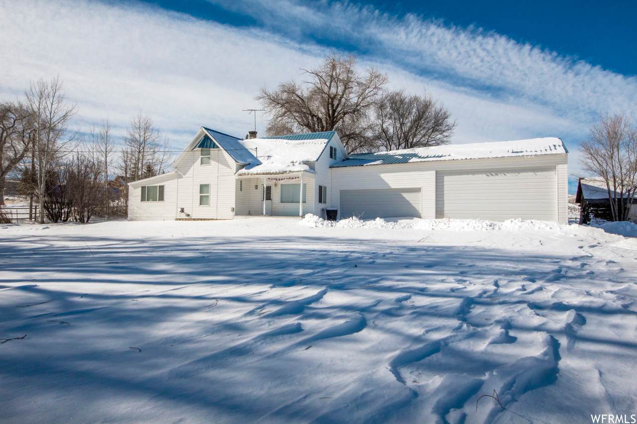 275 Deer Dr - Photo 1